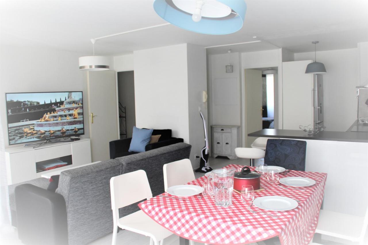 Logement Familial Tout Equipe Saint-Denis  Eksteriør billede